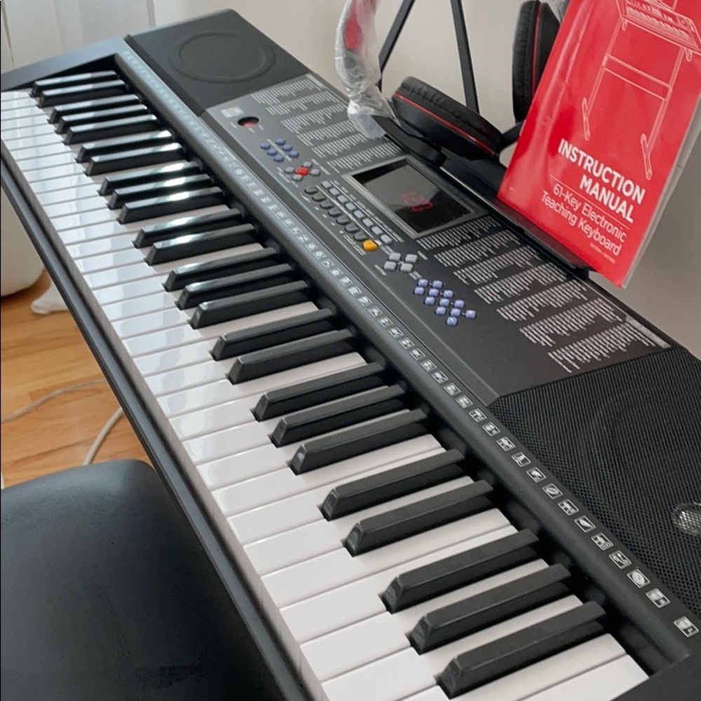 Keyboard - Picture 3 of 5